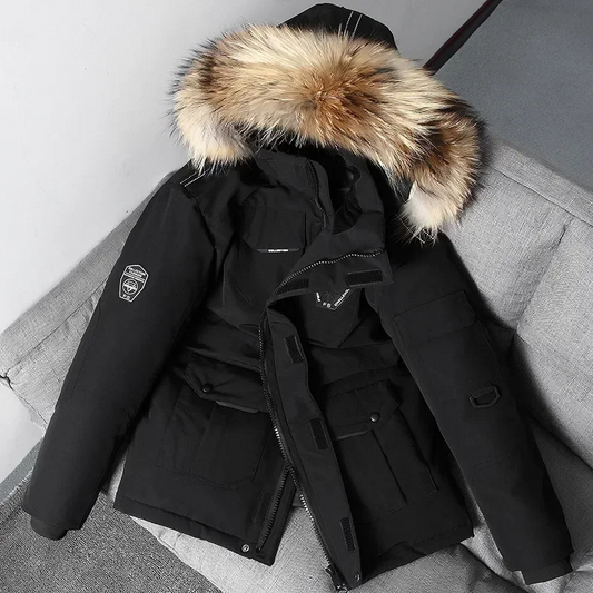 Parka vinterfrakke til mænd med pelshætte og flere lommer