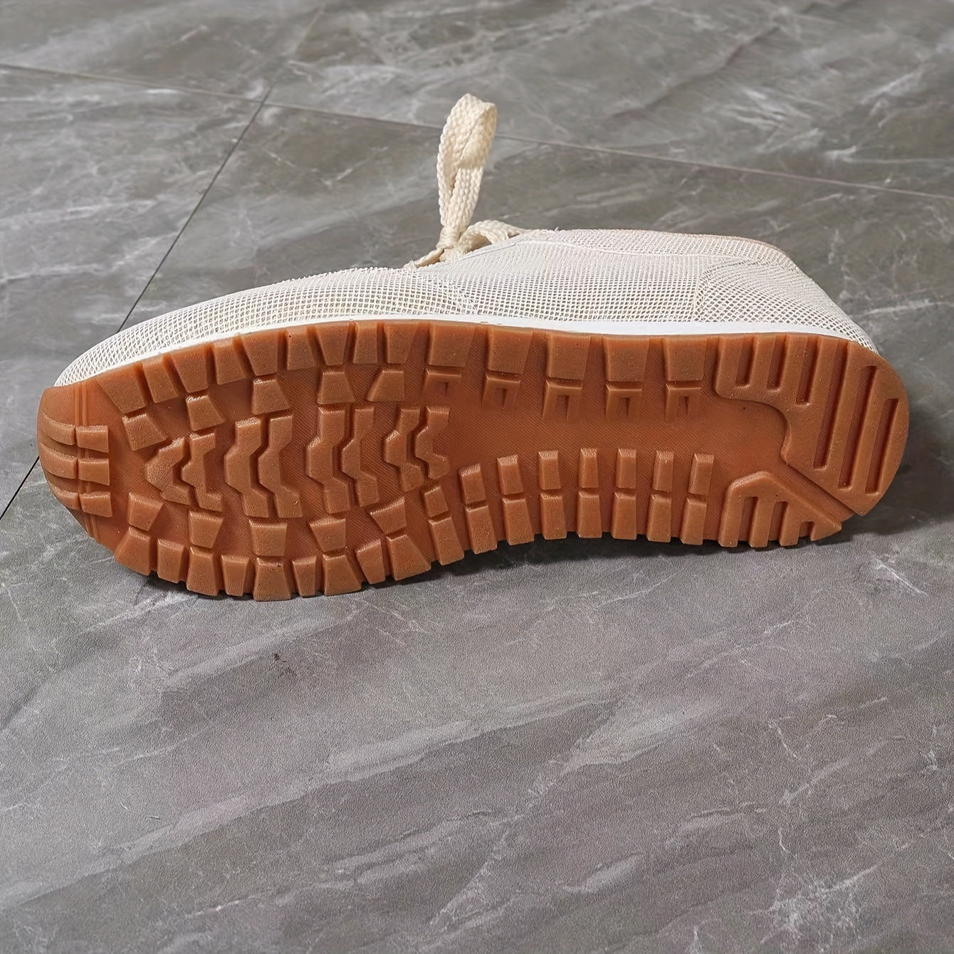Beige sneakers til kvinder