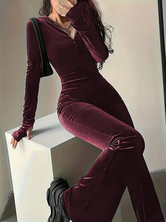 Jumpsuit i fløjl med hætte til kvinder