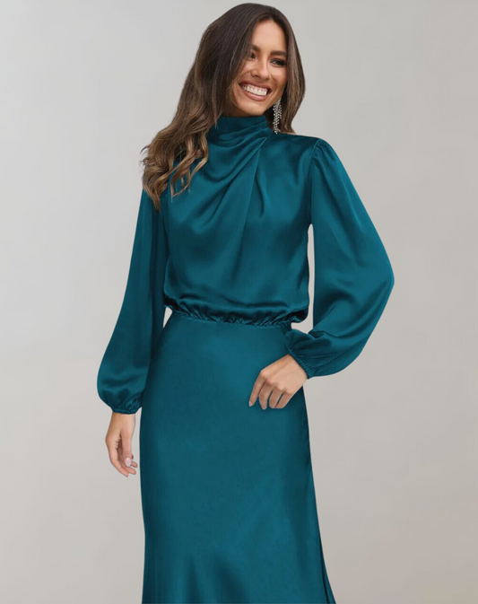 Elegant langærmet kjole i satin til kvinder