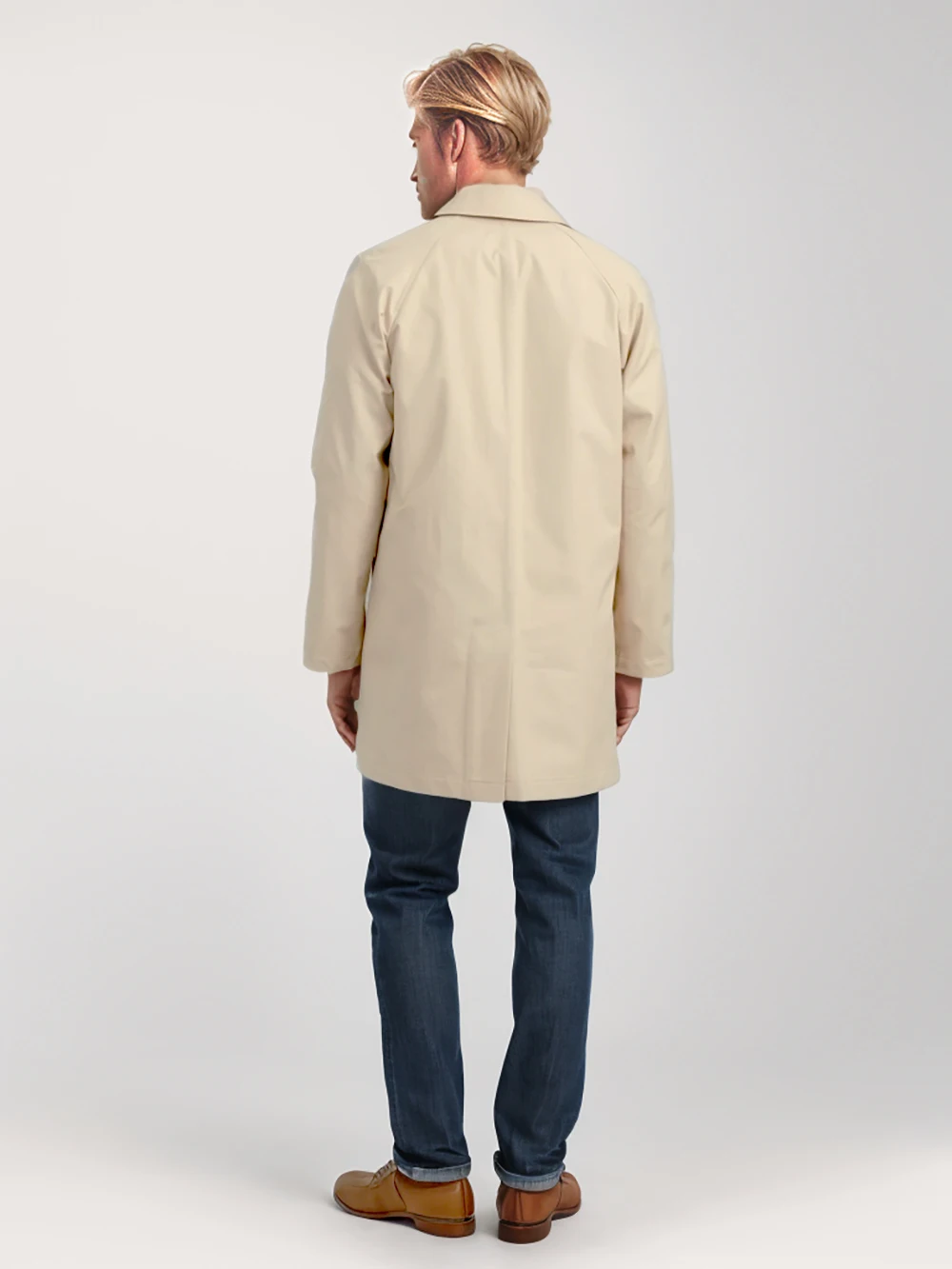 Elegant mackintosh med minimalistisk design