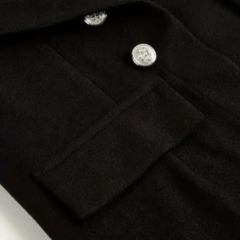Afslappet blazer til kvinder med knapper foran