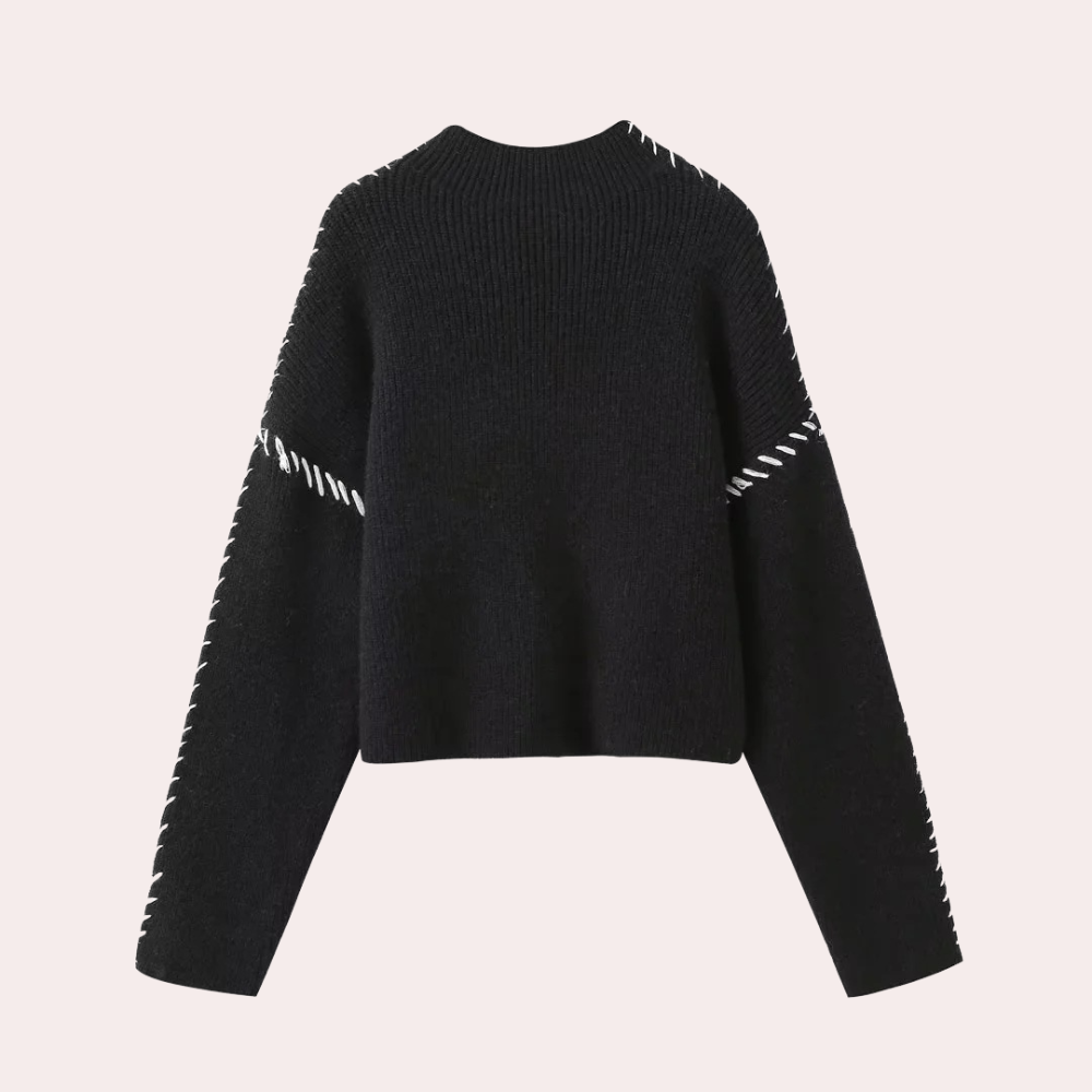 Strikket rullekravesweater med kontrastsyninger