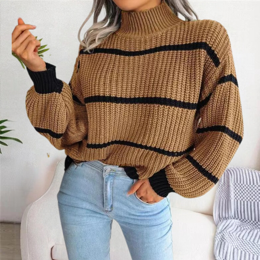 Strikket sweater med vandrette linjer