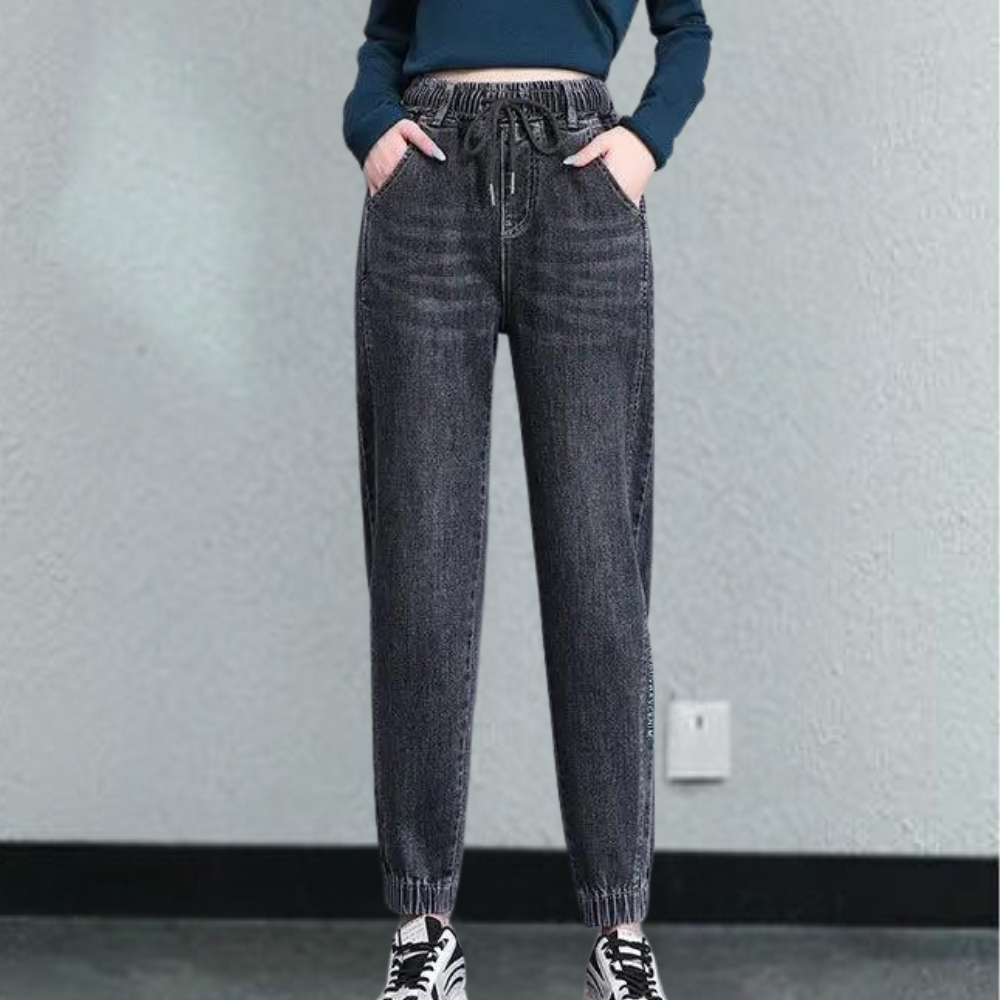Stilfulde jeans til kvinder med behagelig snøring