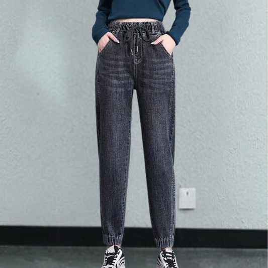Stilfulde jeans til kvinder med behagelig snøring