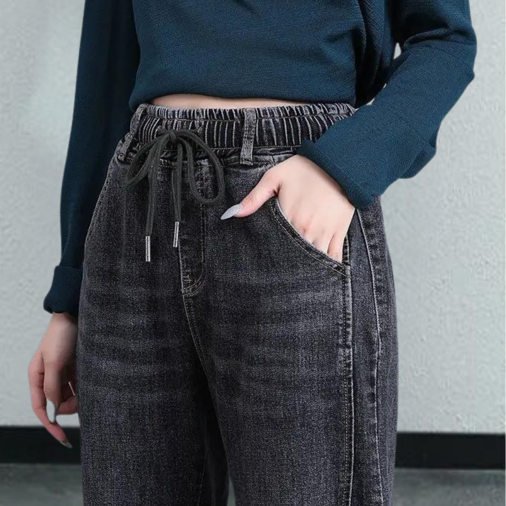 Stilfulde jeans til kvinder med behagelig snøring