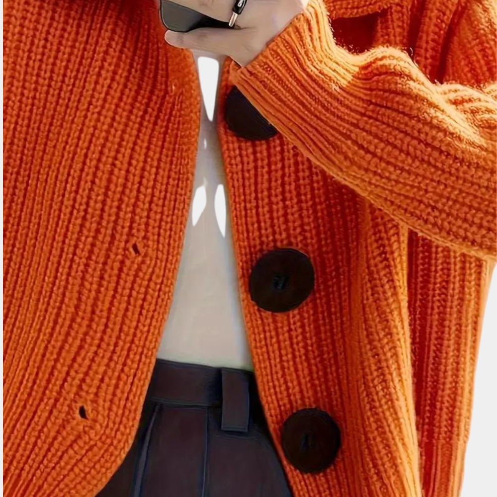 Orange sweater-top med store knapper