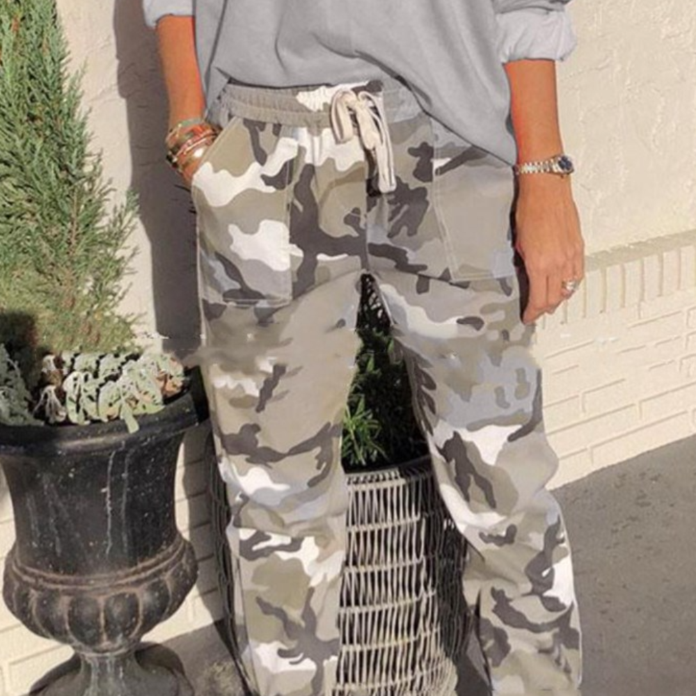 Trendy camouflagebukser til kvinder