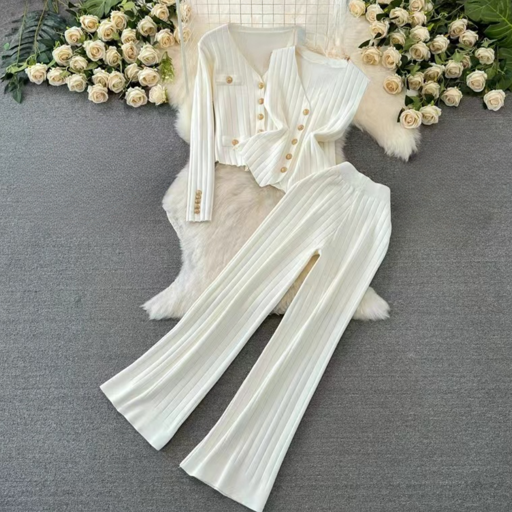 Moderigtigt 3-delt striksæt til kvinder