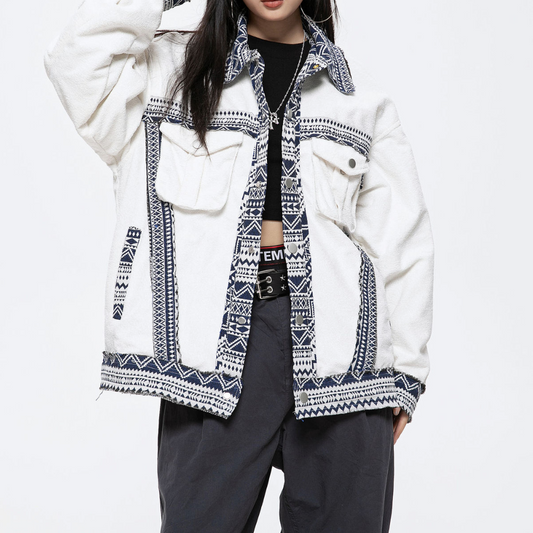 Jakke med revers i etnisk stil