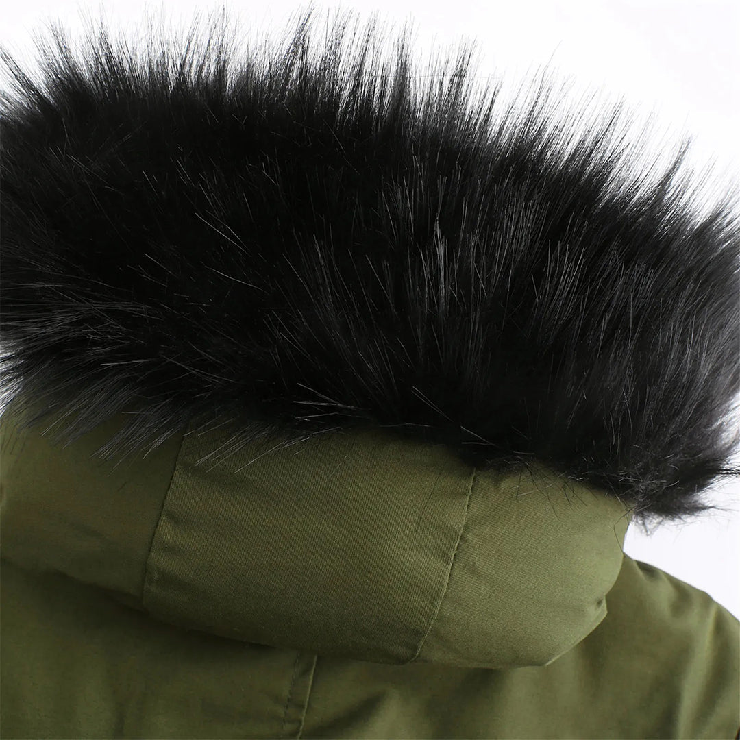 Vinterparkajakke med lynlåsdetaljer