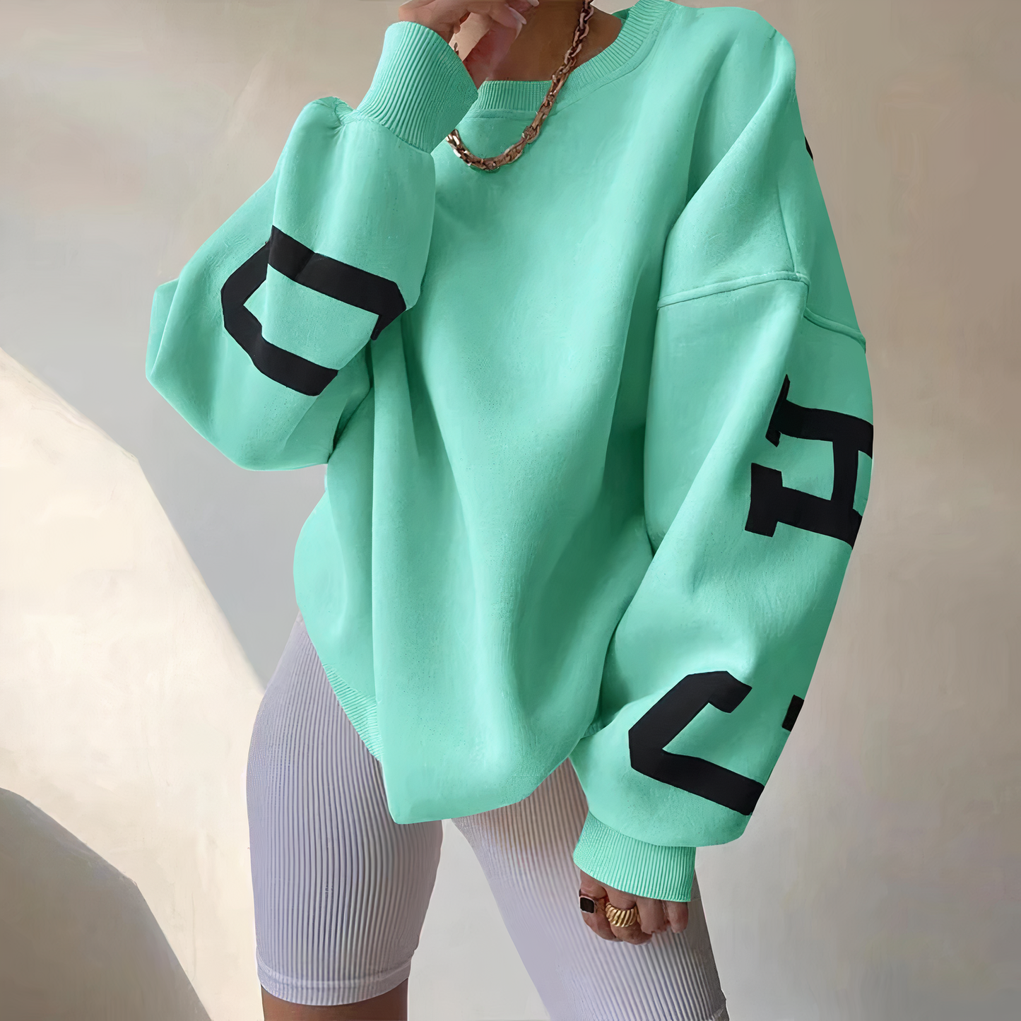 Oversize sweatshirt med bogstaver til kvinder