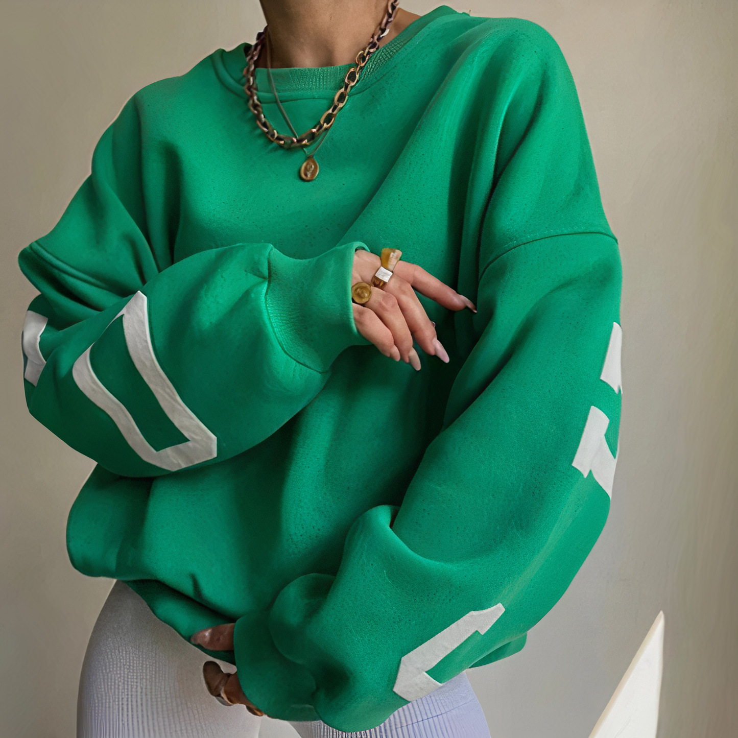 Oversize sweatshirt med bogstaver til kvinder