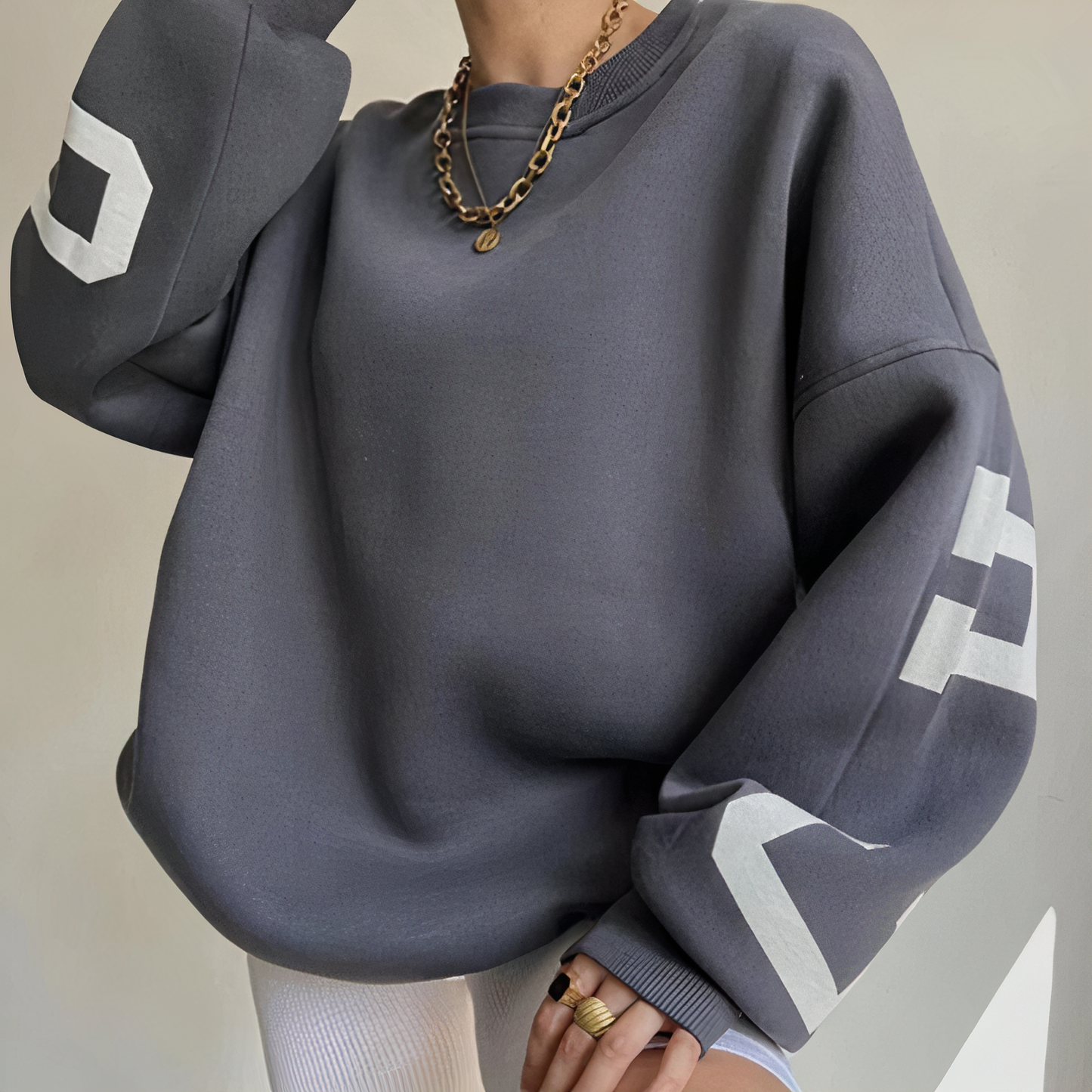 Oversize sweatshirt med bogstaver til kvinder