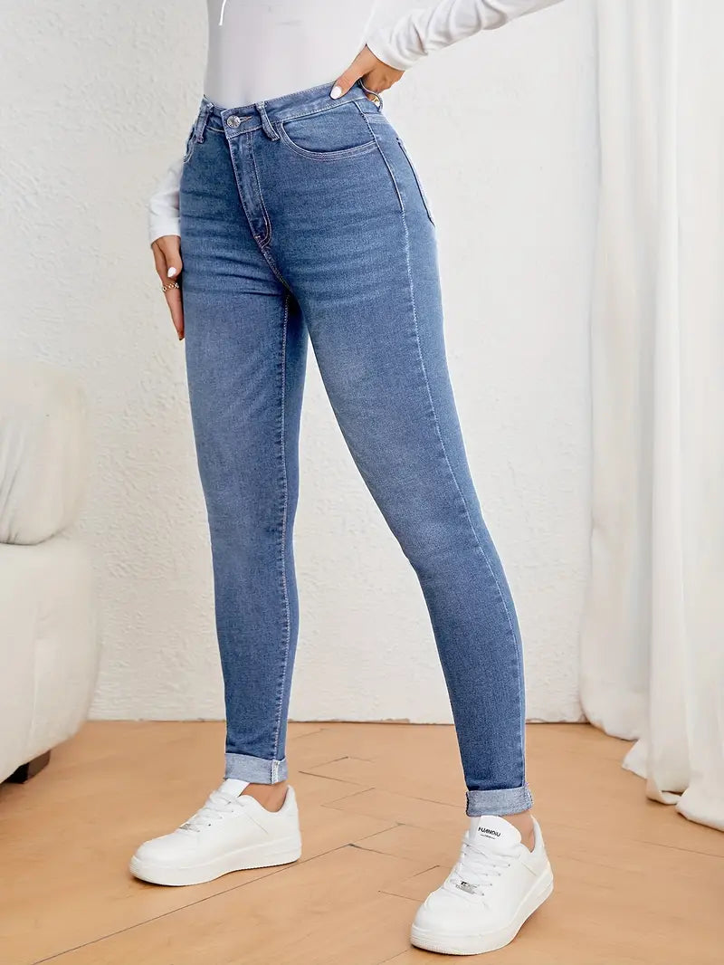 Stilfulde højtaljede jeans til kvinder