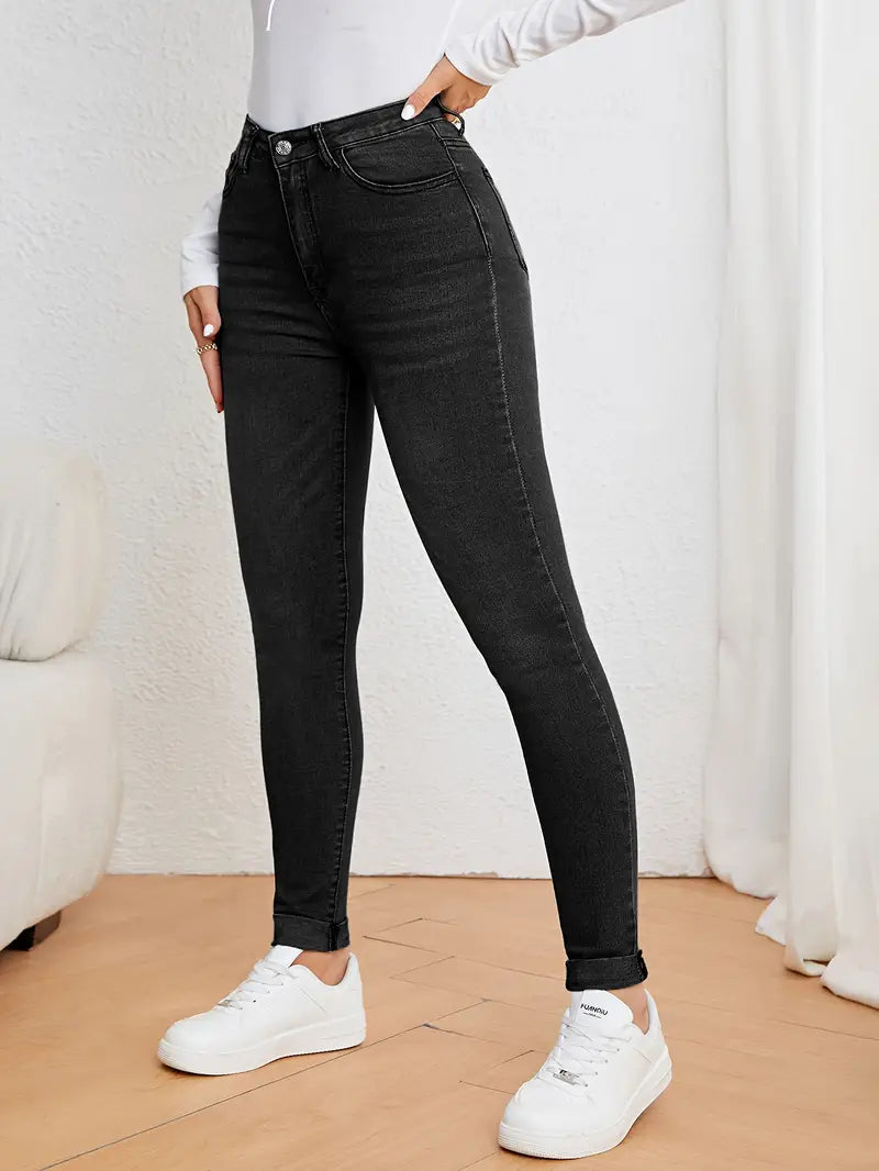 Stilfulde højtaljede jeans til kvinder