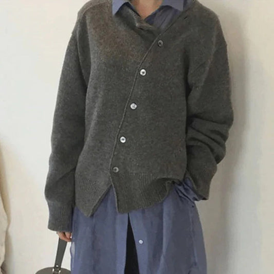Asymmetrisk cardigan med knapper