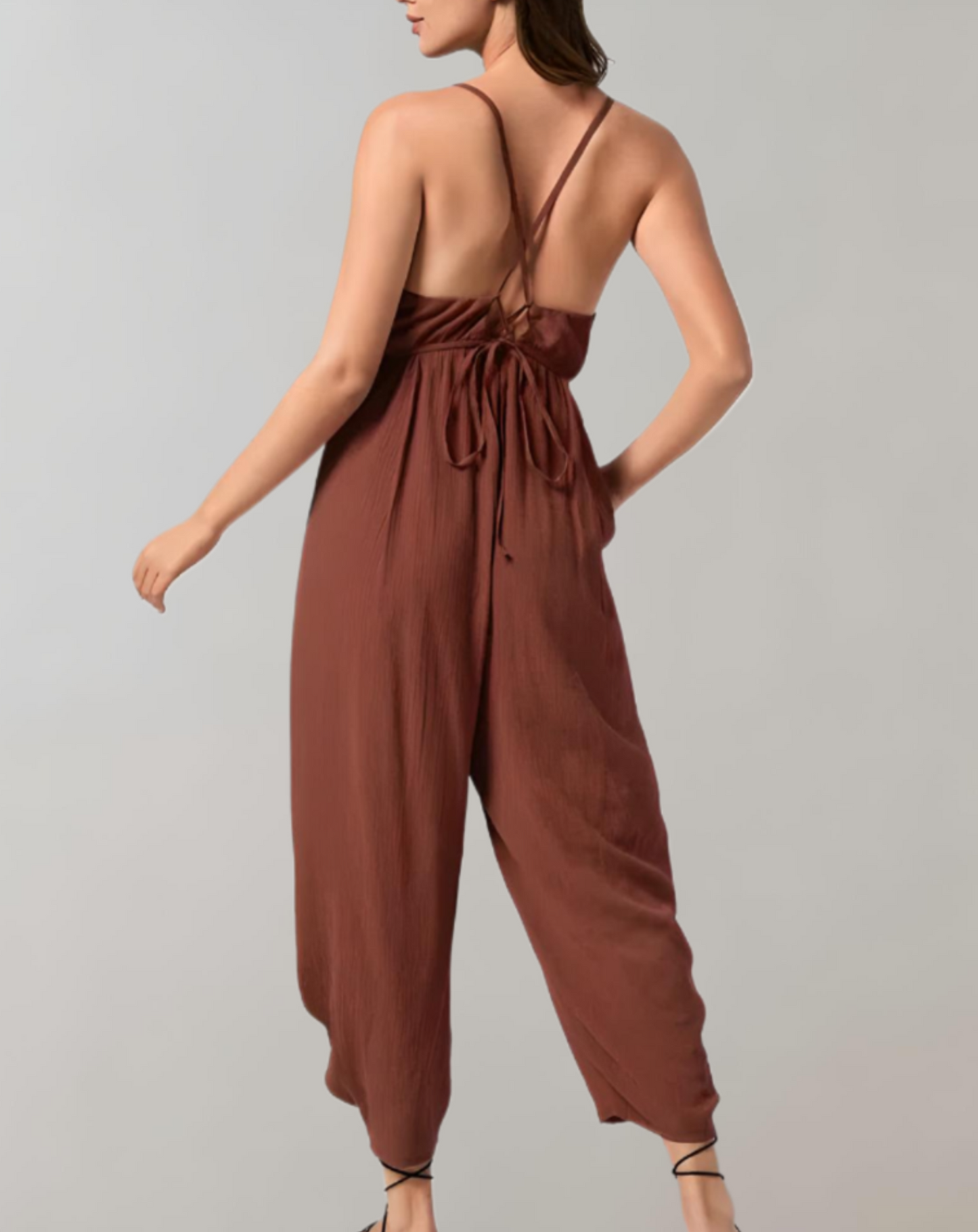 Elegance Jumpsuit med spaghettistropper til kvinder