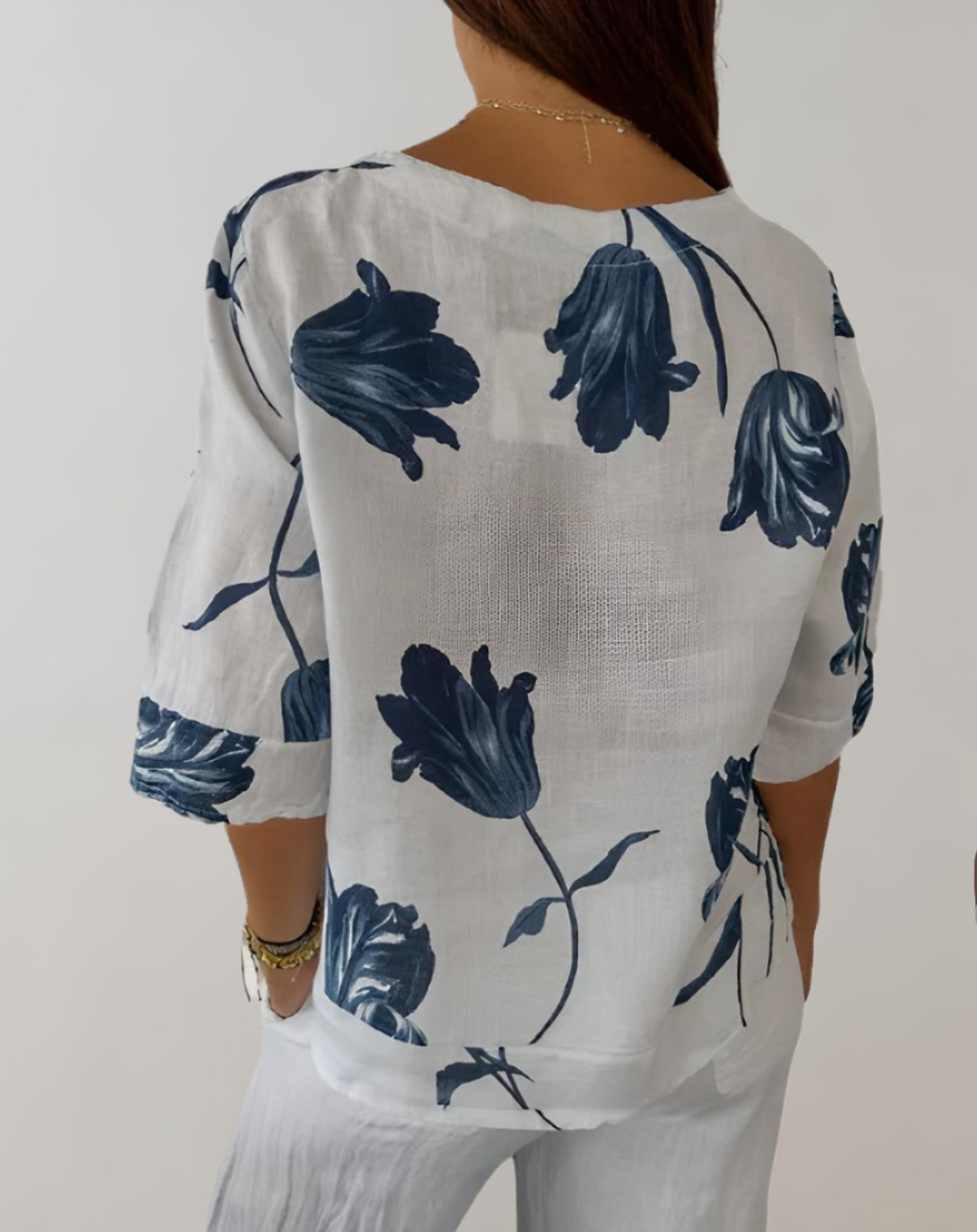 Bluse med tulipanprint til kvinder