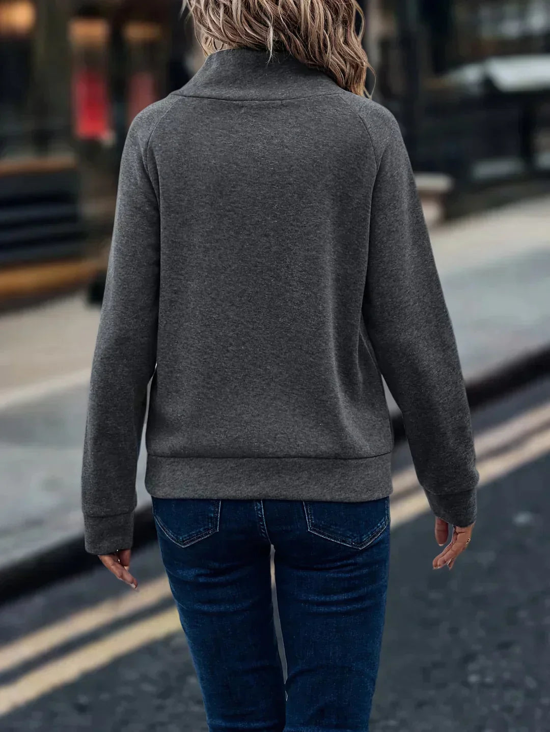 Stilfuld rullekravesweater til kvinder