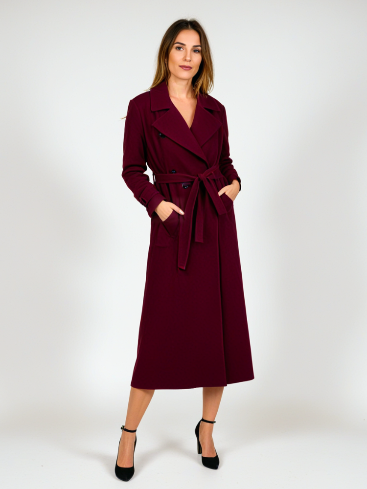 Lang bordeaux trenchcoat med bælte