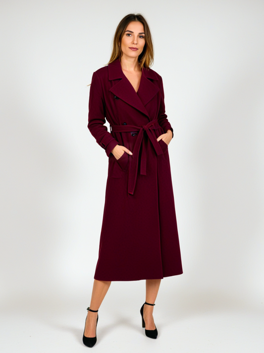 Lang bordeaux trenchcoat med bælte