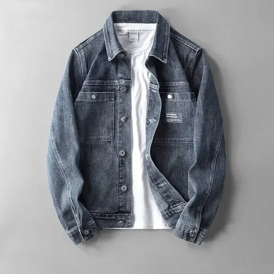 Klassisk denimjakke med knapper til mænd