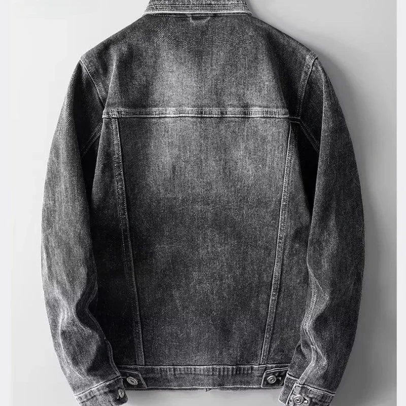 Klassisk denimjakke med knapper til mænd