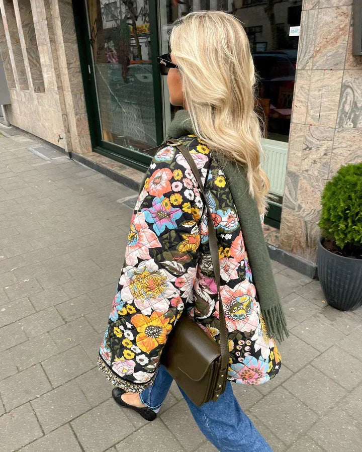 Overdimensioneret jakke med blomster