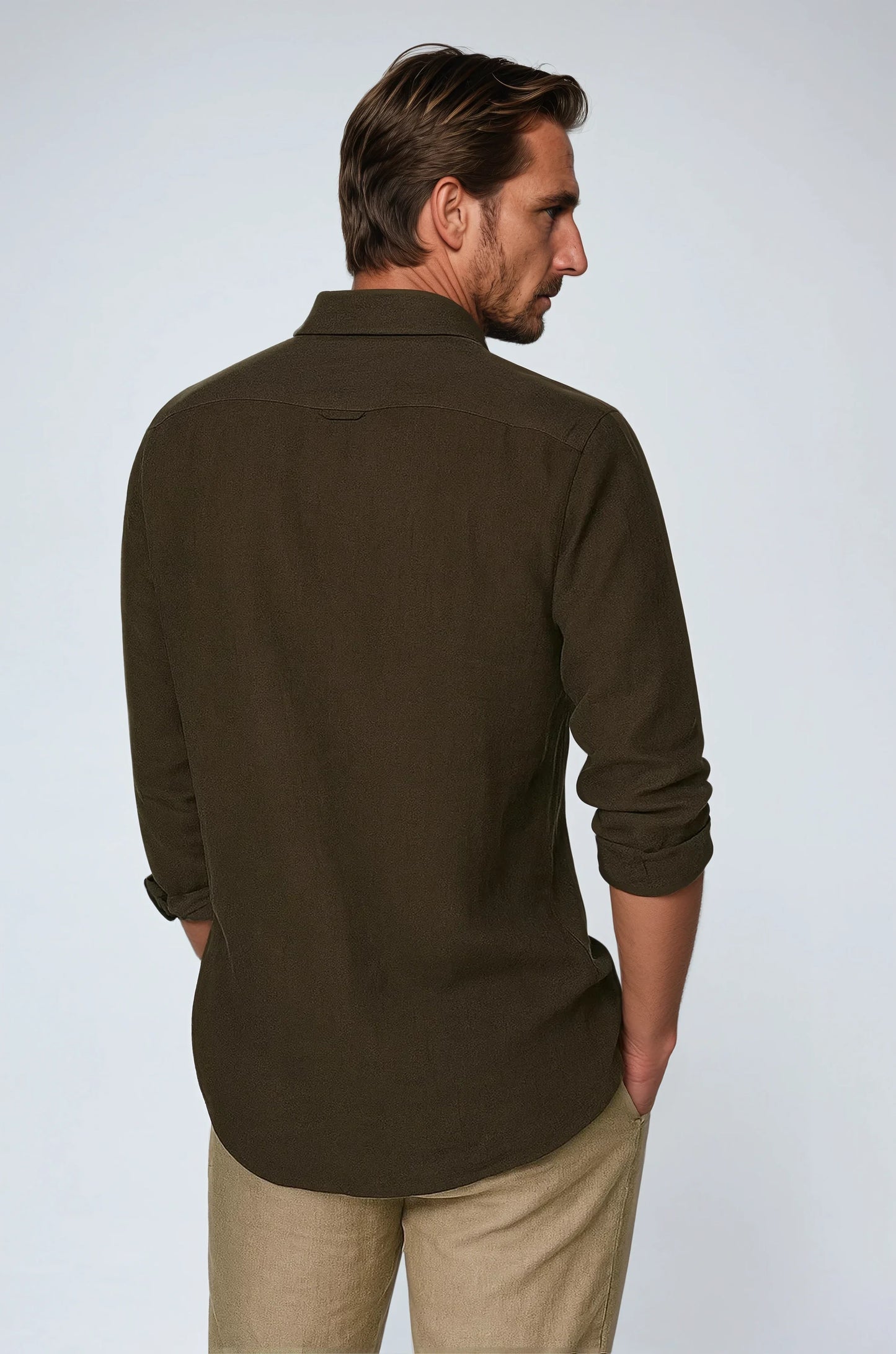 Langærmet brun polo med knapper