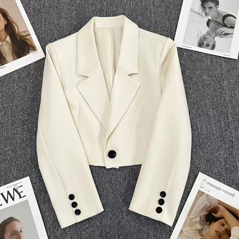 Sofistikeret og tidløs blazer til kvinder