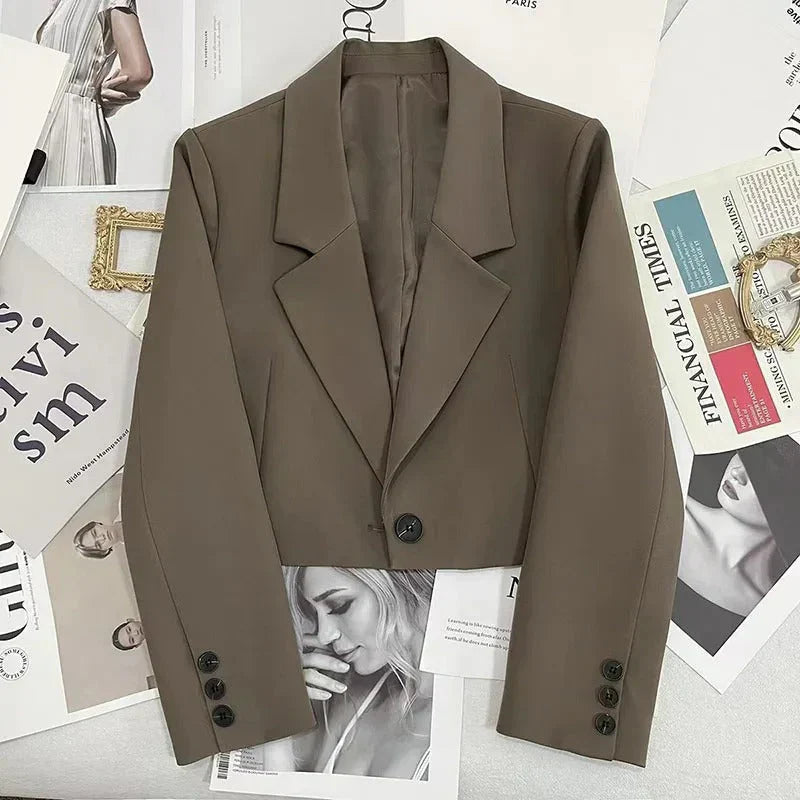 Sofistikeret og tidløs blazer til kvinder