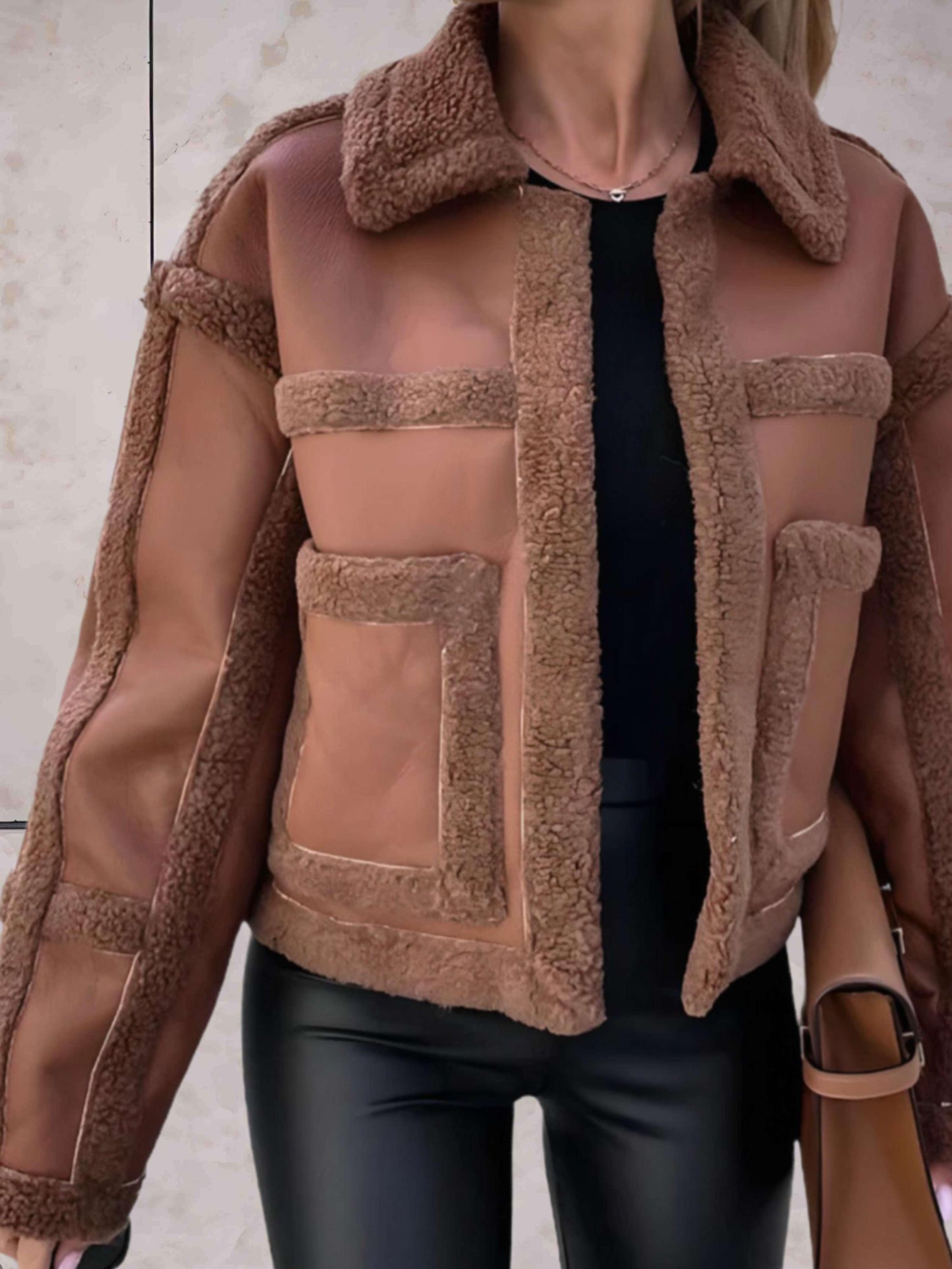 Jakke med imiteret shearling til kvinder