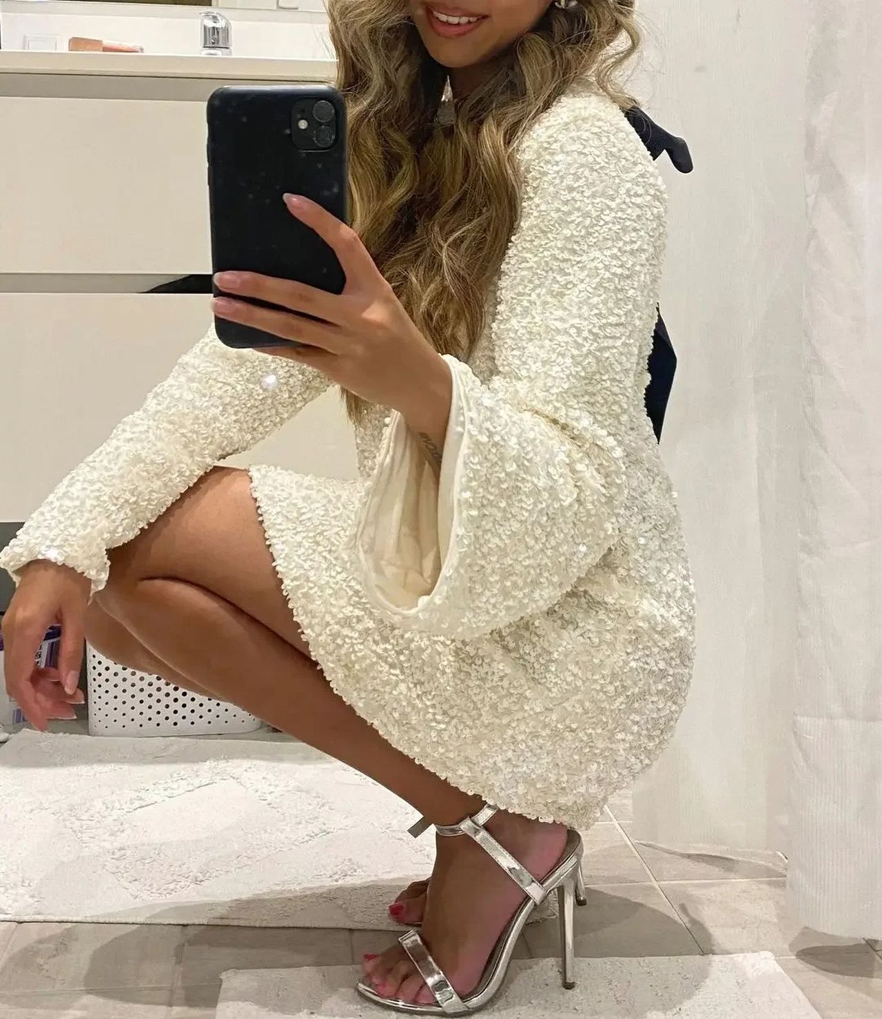 Elegant og glamourøs minikjole til kvinder