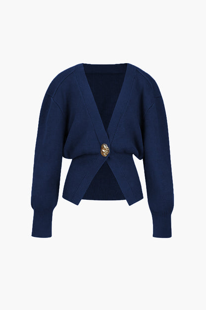 Chic strikcardigan med guldknapdetalje