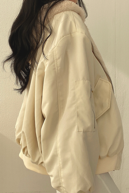 Oversized teddyjakke med hætte | Vendbar quiltet damefrakke
