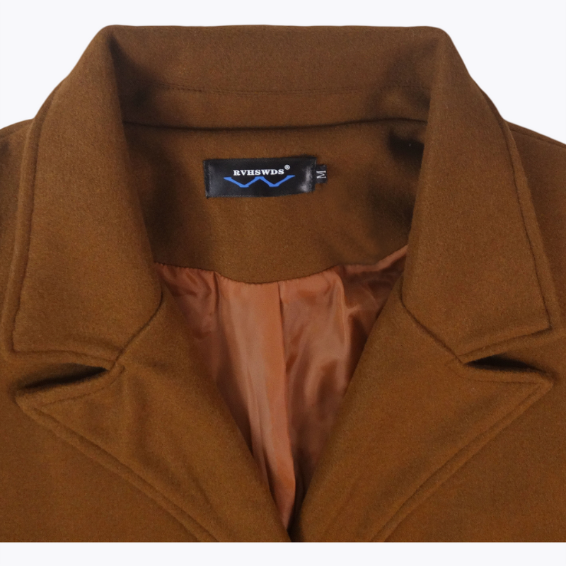 Dobbeltradet uldfrakke med klassisk revers