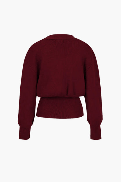 Chic strikcardigan med guldknapdetalje