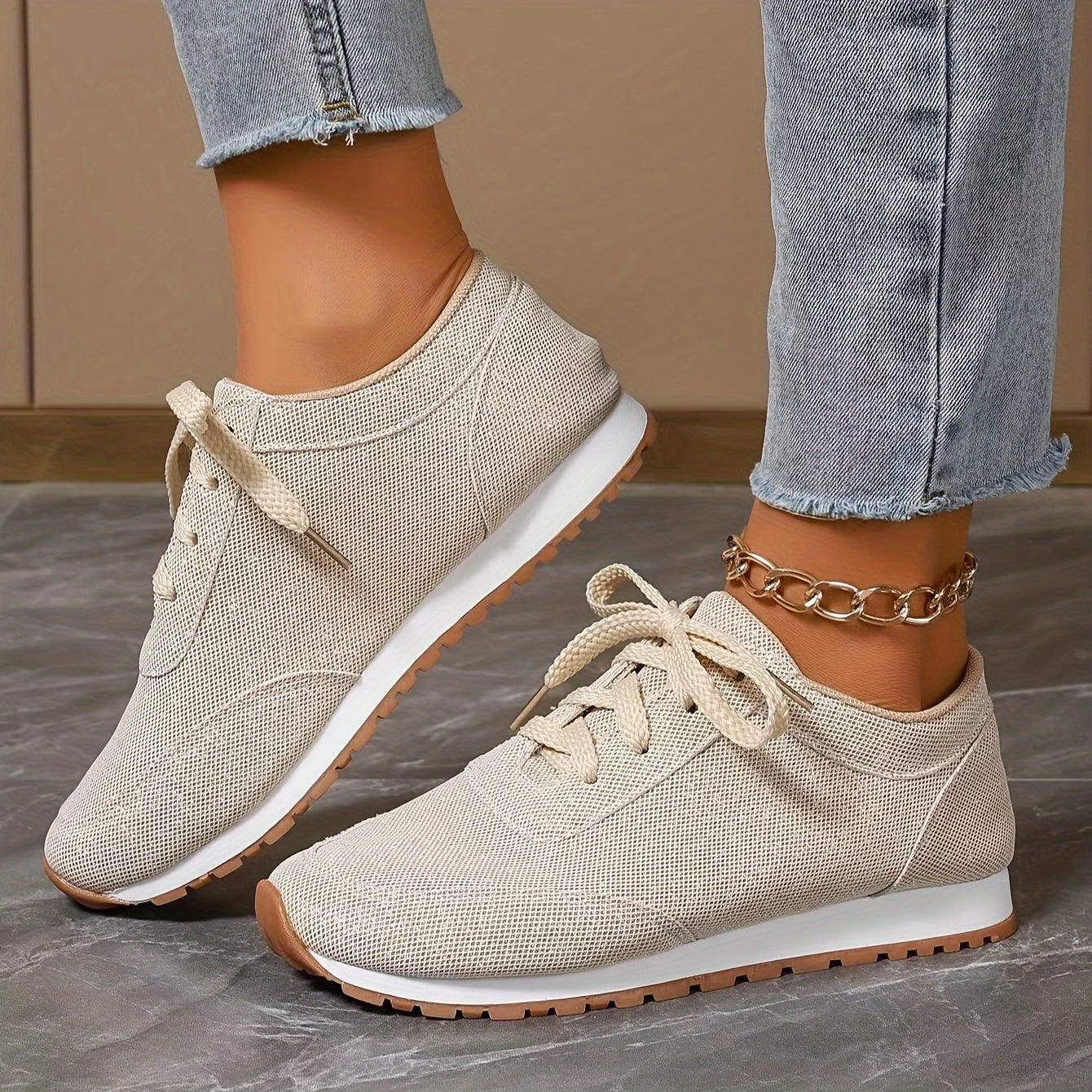 Beige sneakers til kvinder