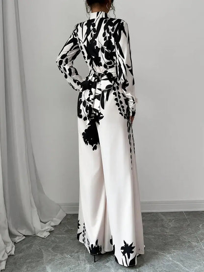 Jumpsuit med blomstermønster og brede ben til kvinder