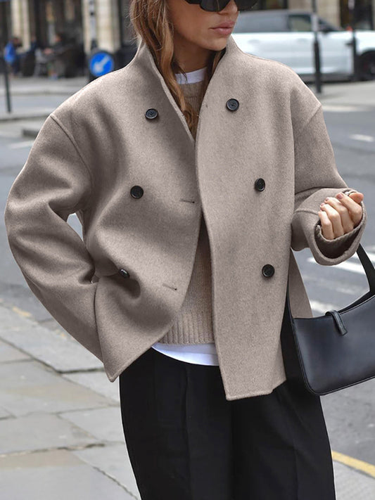 Oversized button-down jakke til damer | Kort beige jakke med moderne pasform