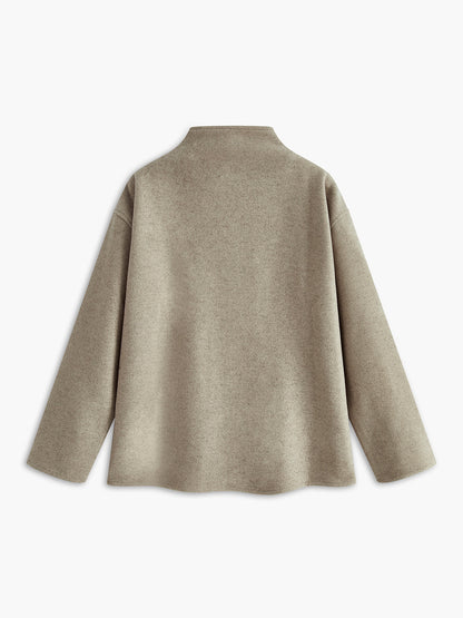 Oversized button-down jakke til damer | Kort beige jakke med moderne pasform