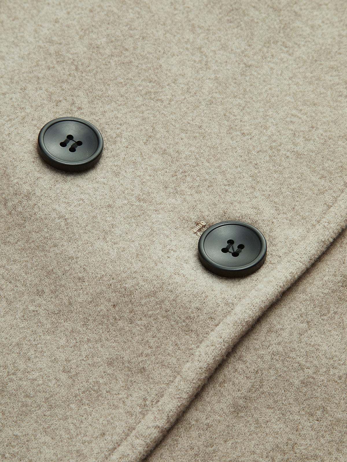 Oversized button-down jakke til damer | Kort beige jakke med moderne pasform