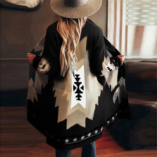 Lang frakke med aztekisk motiv