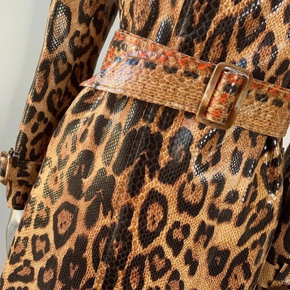Langærmet kjole med leopardprint