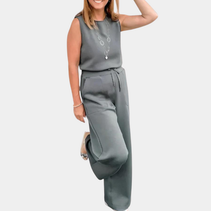 Behageligt to-delt damesæt