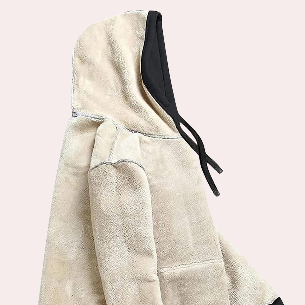 Oversize plysjakke med hætte
