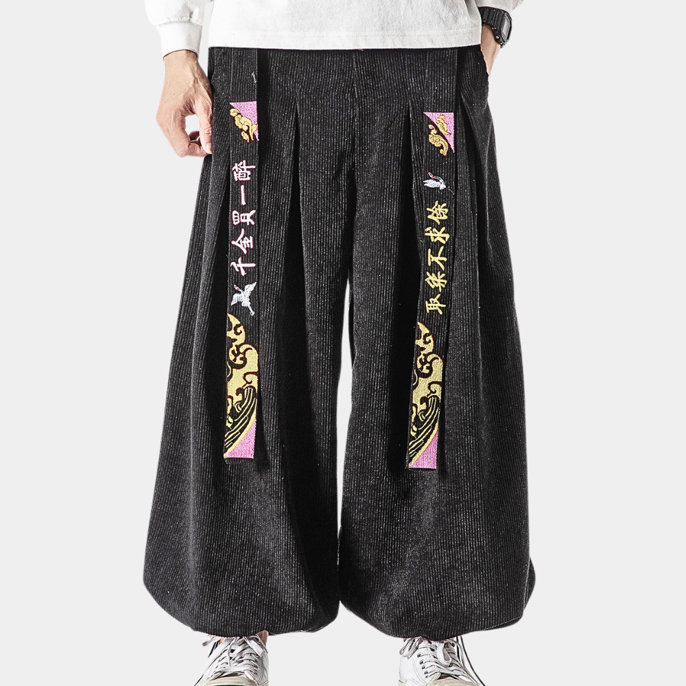 Trendy ribstrikkede bukser til mænd