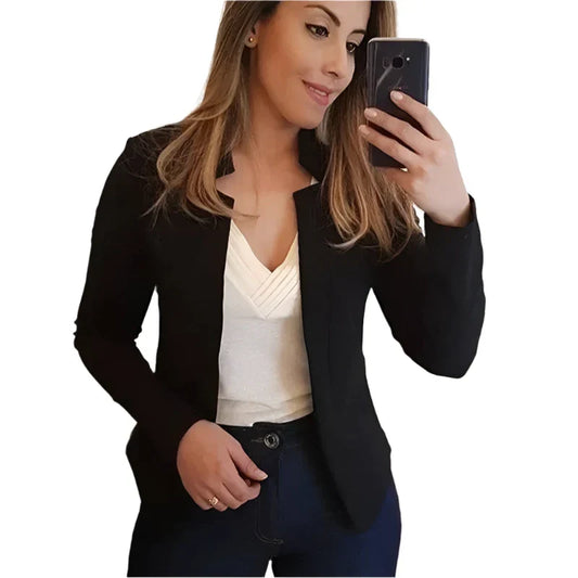 Moderigtig Blazer Med Stram Pasform Til Kvinder
